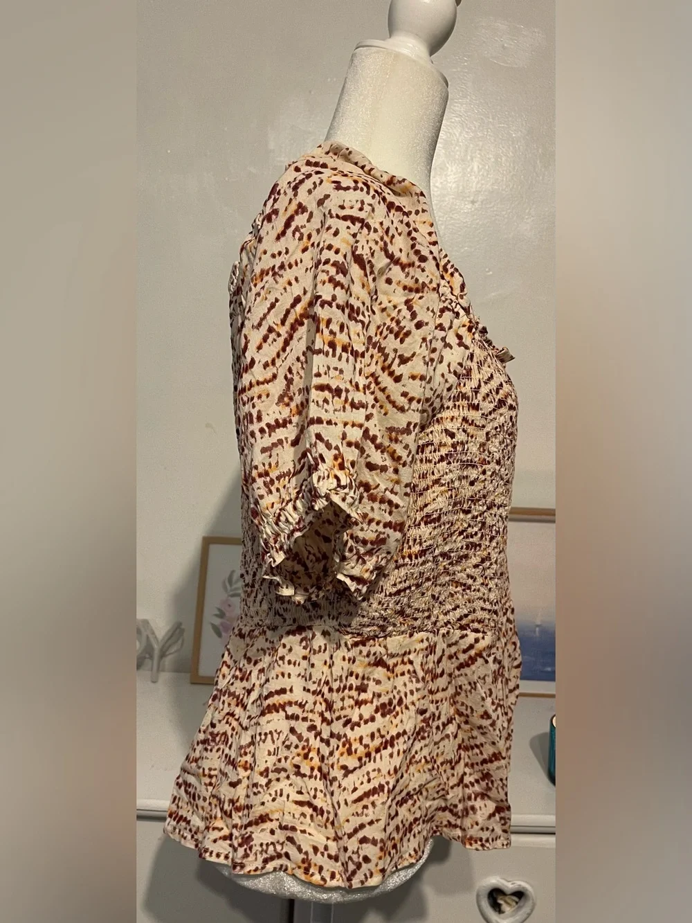 Old Navy Cream Smocked Peplum Top with Dusty Pink & Brown Speckle size L NWT